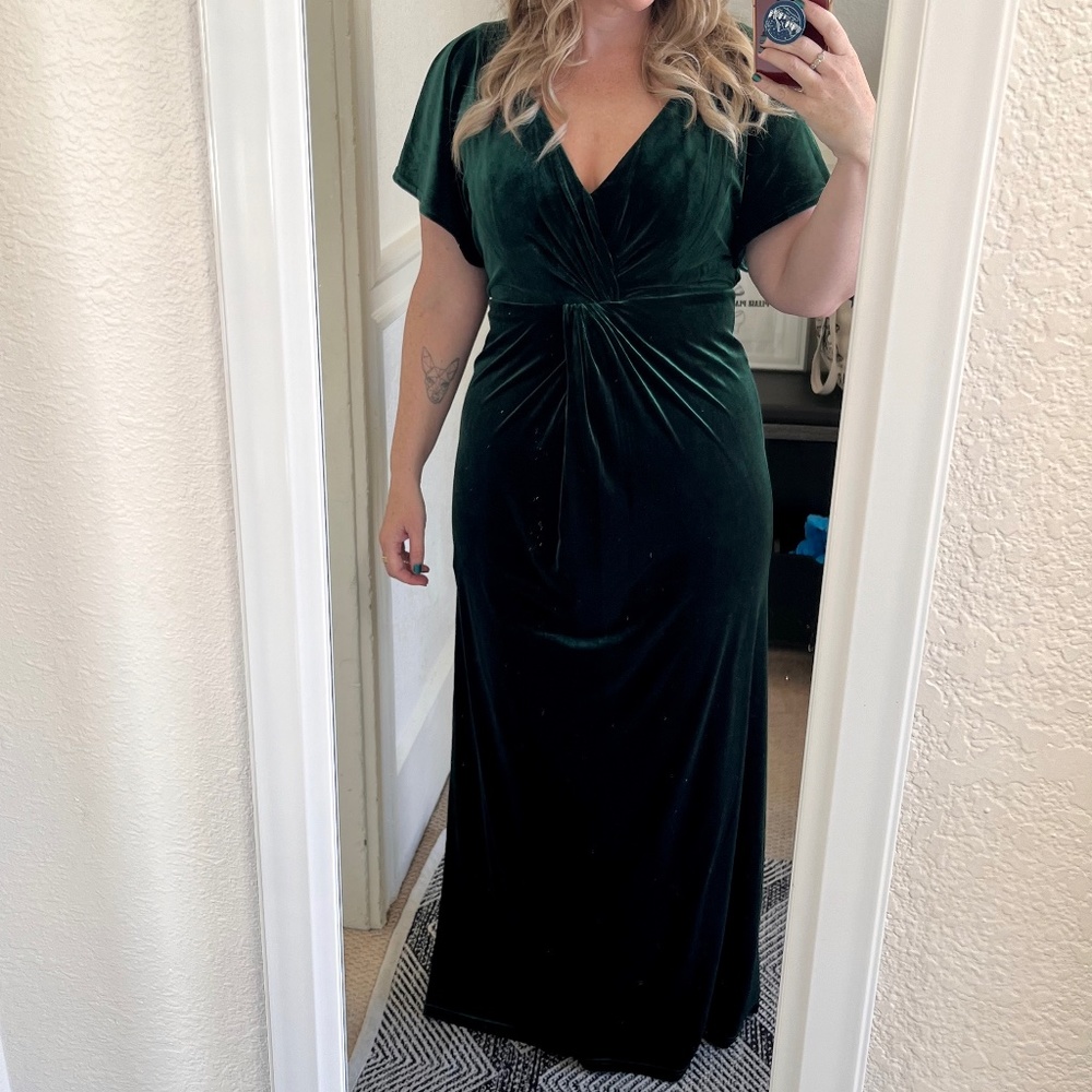 Gwen Velvet Dress | Emerald | Size 10